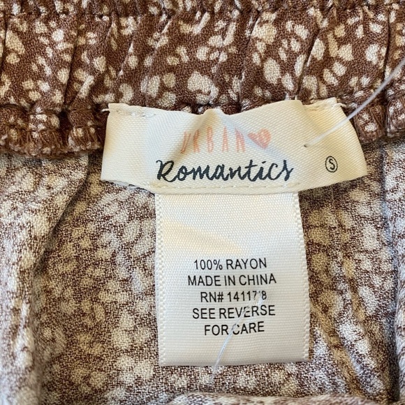 Urban Romantics size small‎ skirt - Picture 4 of 9